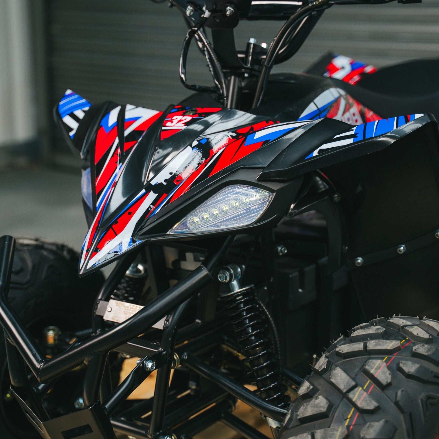 Kubbi Q32 electric quad bike for teens with 2500W motor and shaft drive system