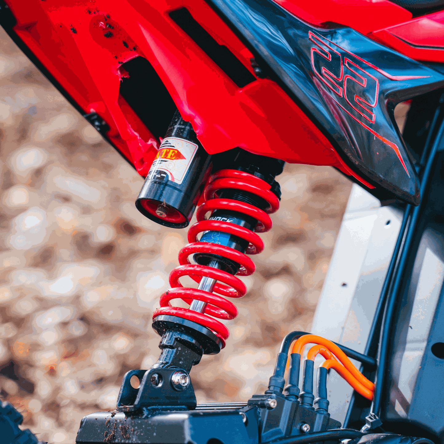 Kubbi K22 electric dirt bike for teenagers with 2000W motor and adjustable speed modes designed for off-road use